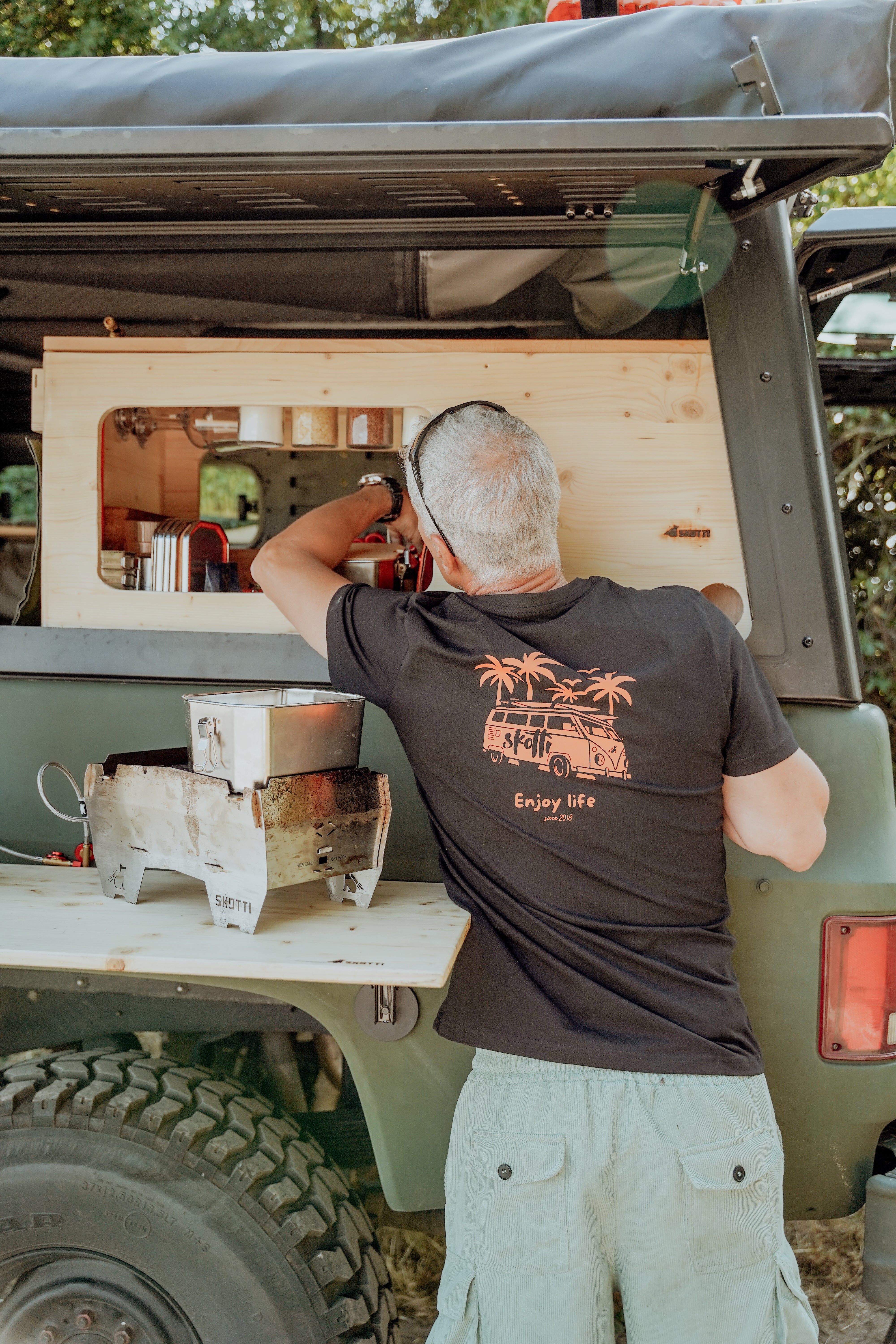 SKOTTI Enjoy Life T-Shirt